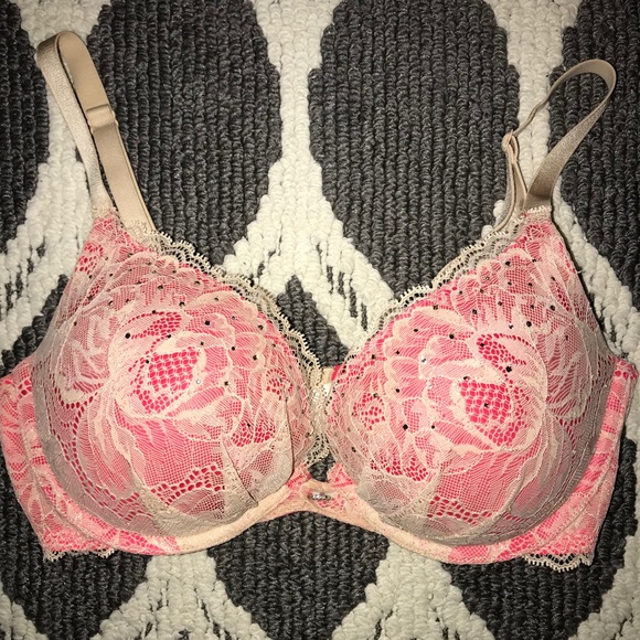 Victoria's Secret Other - Victoria’s Secret plunge pink lace rhinestone bra
